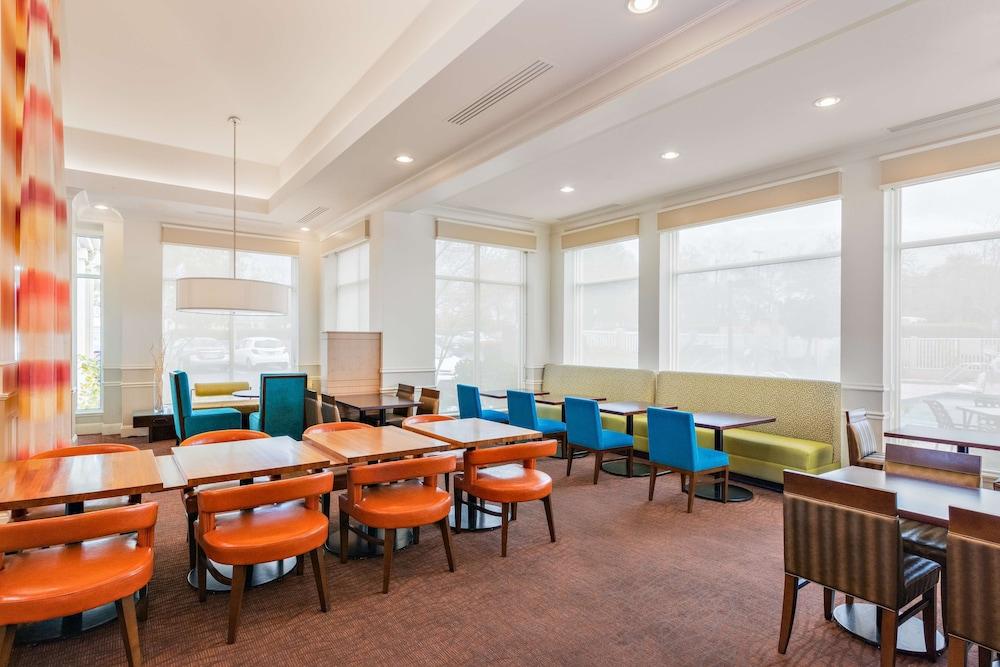 Hilton Garden Inn Фолсом Экстерьер фото