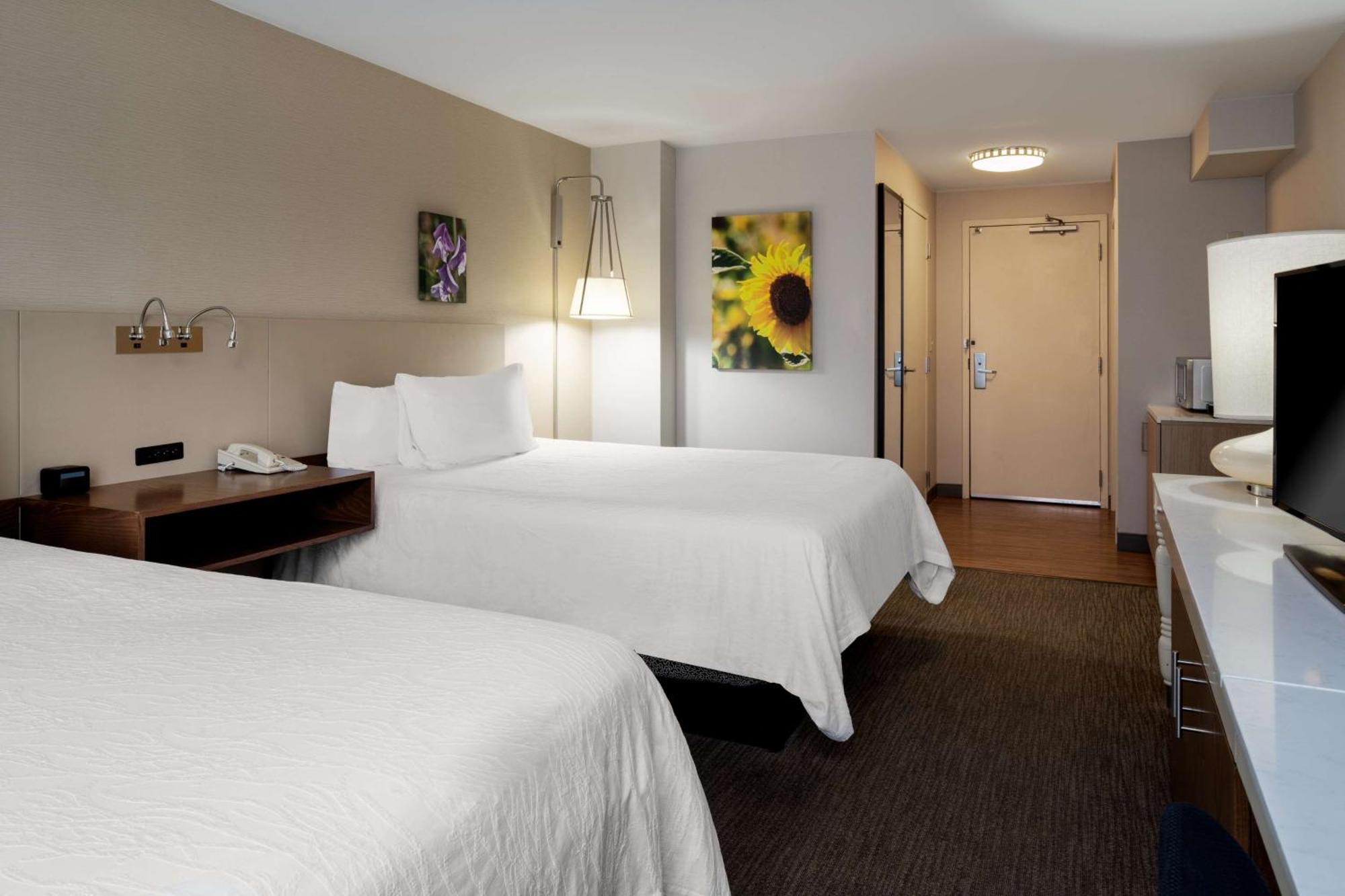 Hilton Garden Inn Фолсом Экстерьер фото
